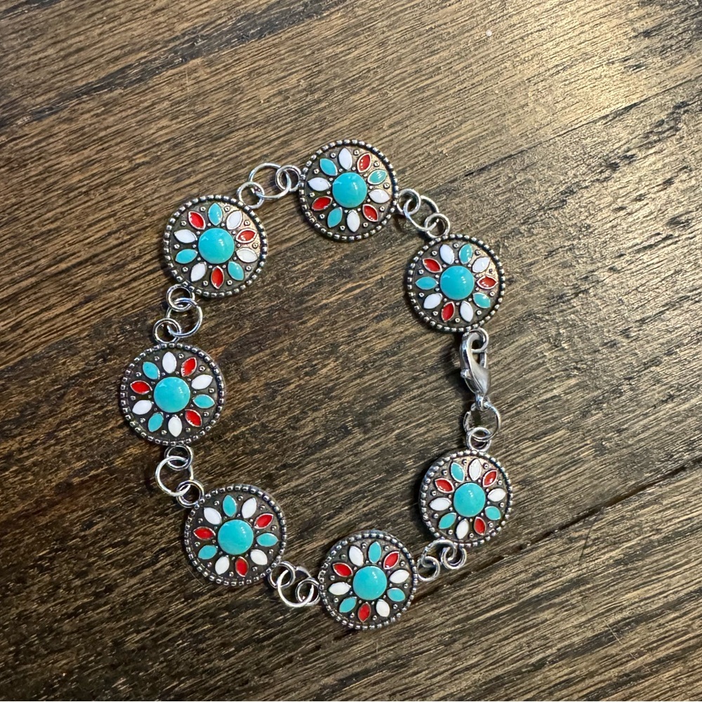 Bracelet with design charms/beads